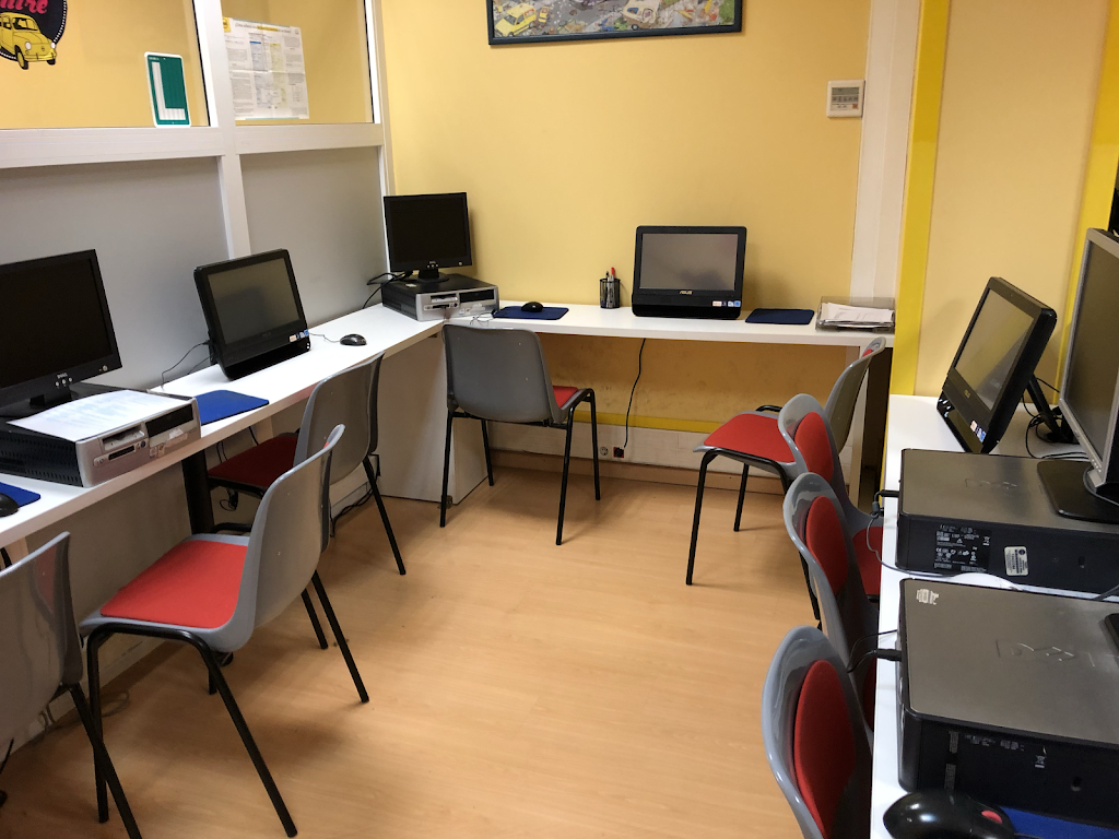 Autoescola del Centre — Del propietario