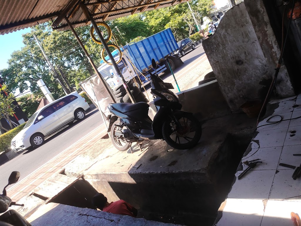 Las Knalpot Motor dan Mobil