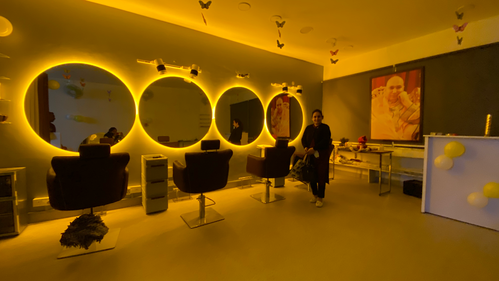 Blossom Salon Best Salon In Panchkula Women