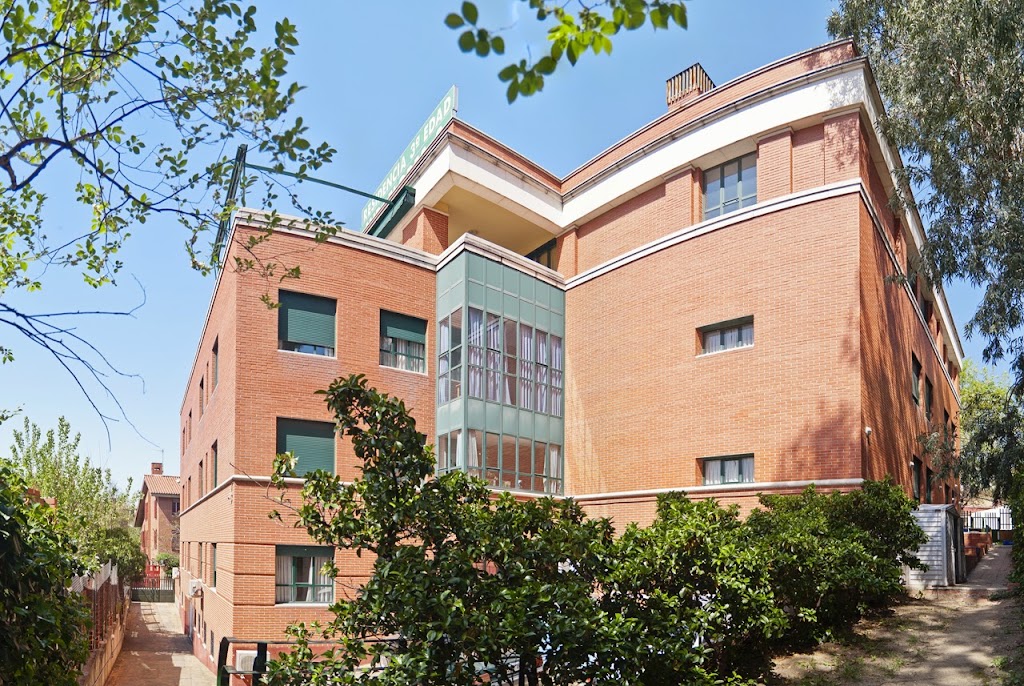 Centro Geriatrico Miraflores — Exterior