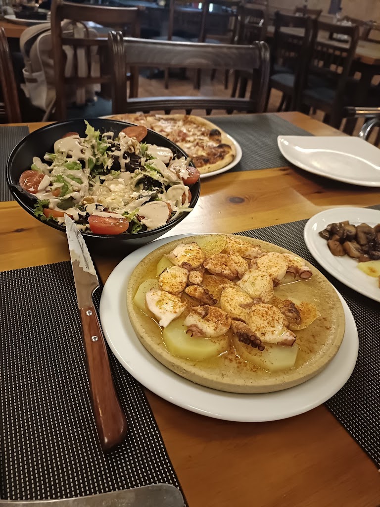 Restaurant Sancho Panza — Comida y bebida