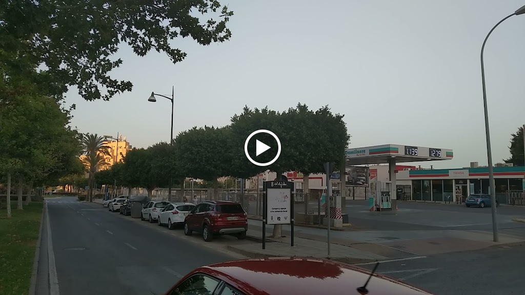 Gasolinera marca blanca — Videos