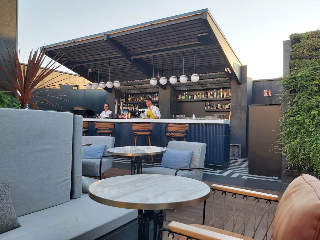 NKO Rooftop Bar — Ambiente