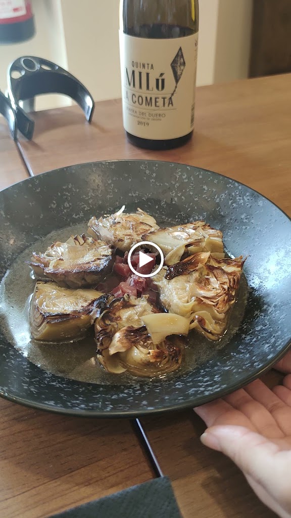 Restaurante Tuga — Videos