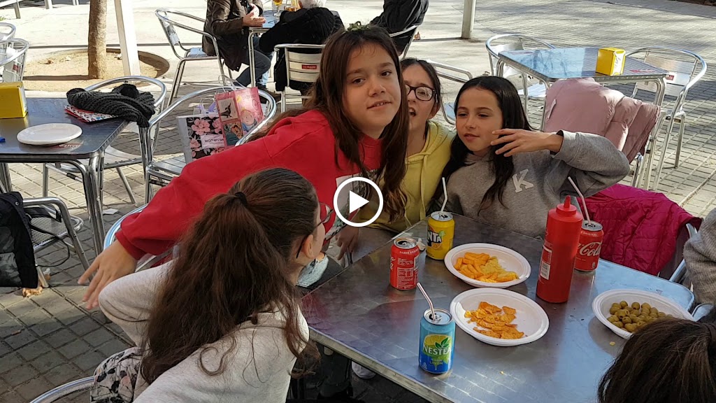 Bar Tapas El Canon — Videos