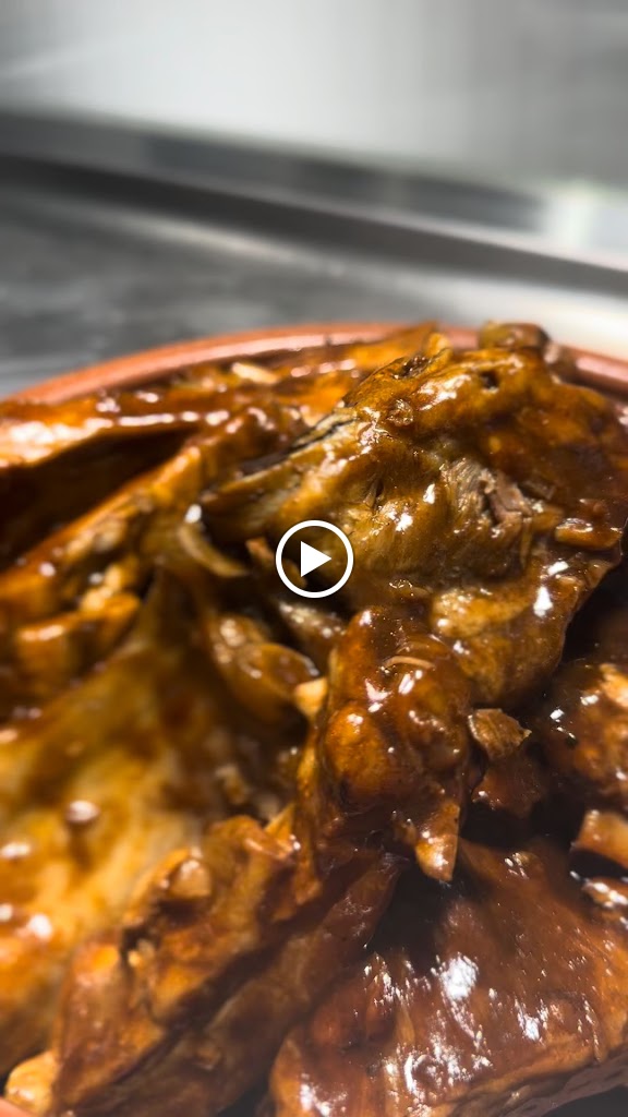 La Cuineta — Videos