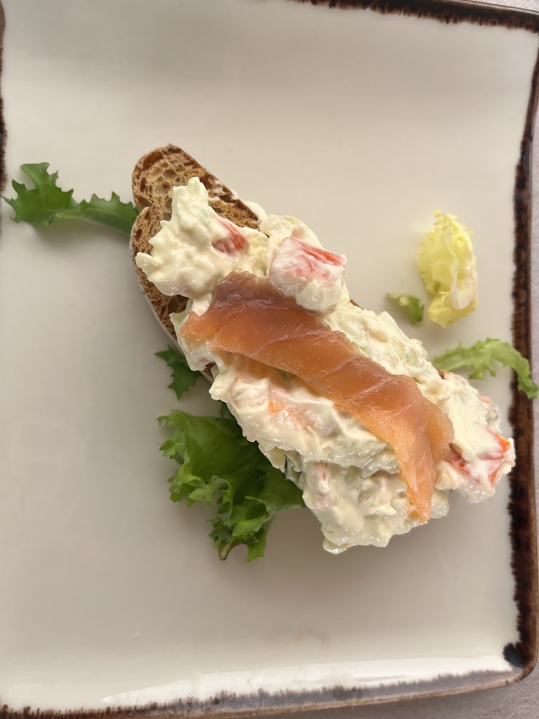 Moa Restaurant — Comida y bebida