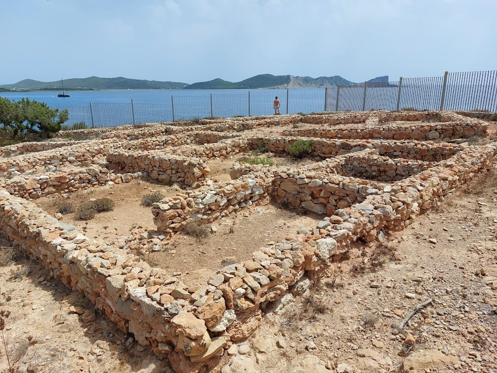 Poblado fenicio de sa Caleta
