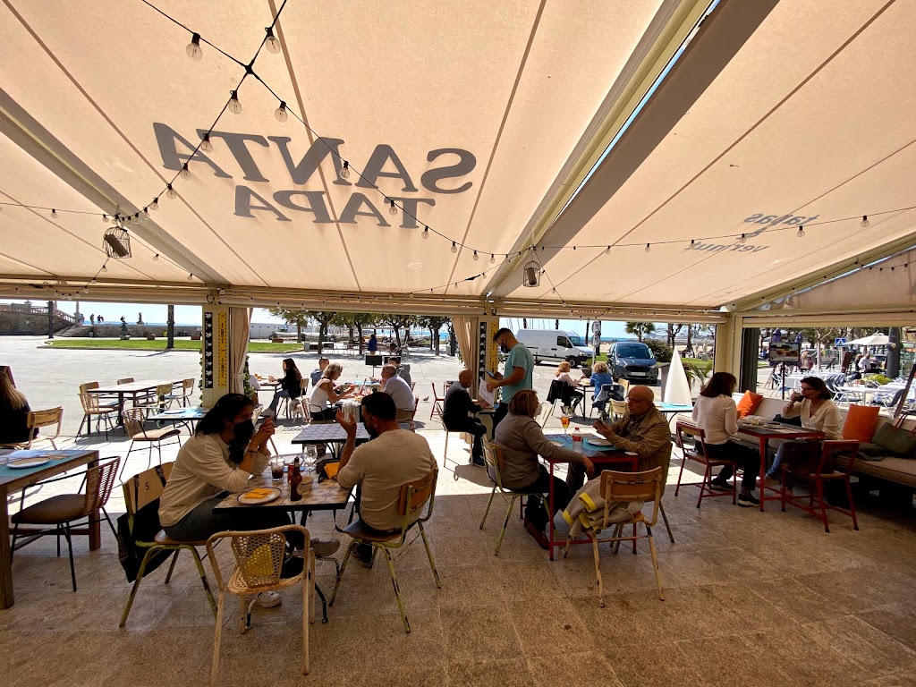 SANTA TAPA SITGES | BEST TAPAS SITGES — Ambiente