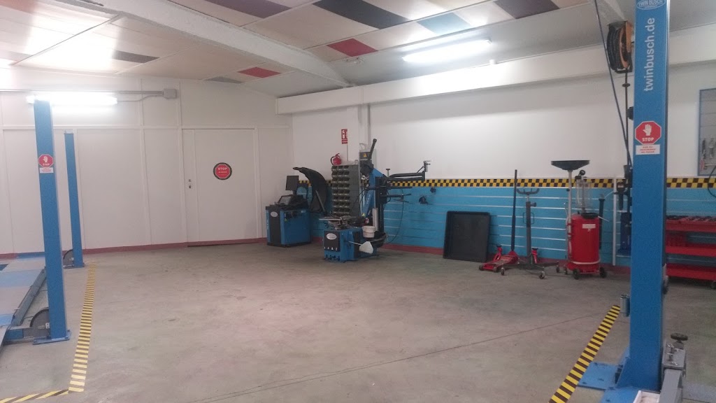 Talleres Stop — Interior