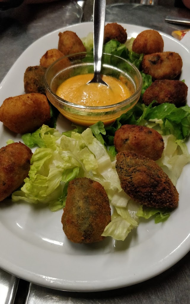 Bar La Avutarda — Comida y bebida