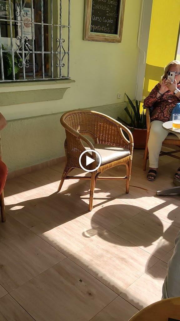 Cafe Central pool&beer — Videos