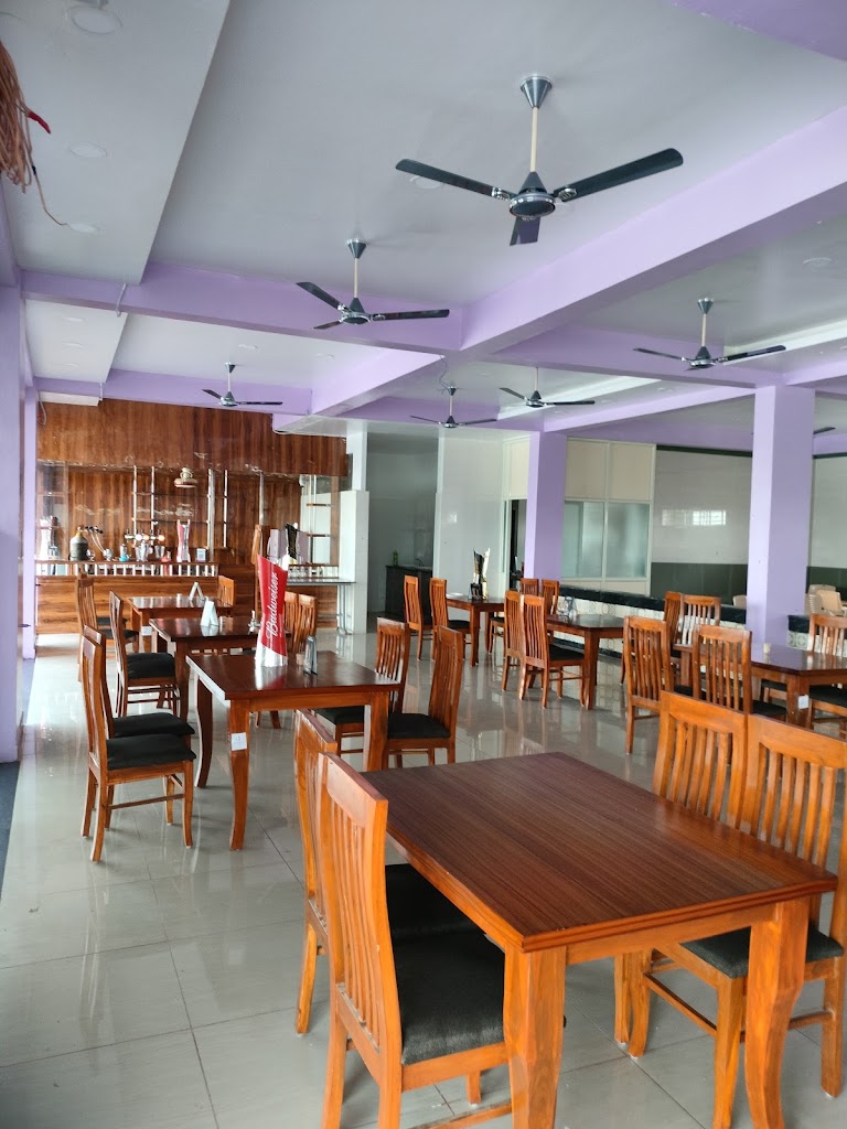 Rainbow Pub Bar Restaurant And Lodge