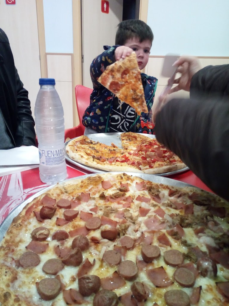 VADEPIZZA — Comida y bebida