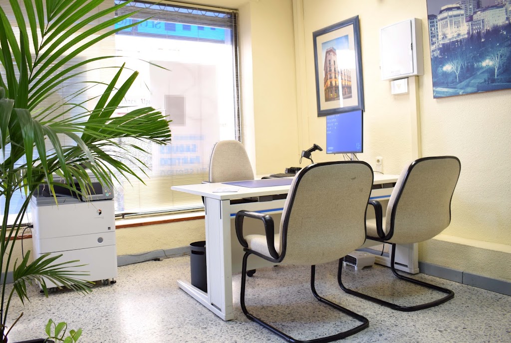 Agencia de Santalucia Seguros — Interior
