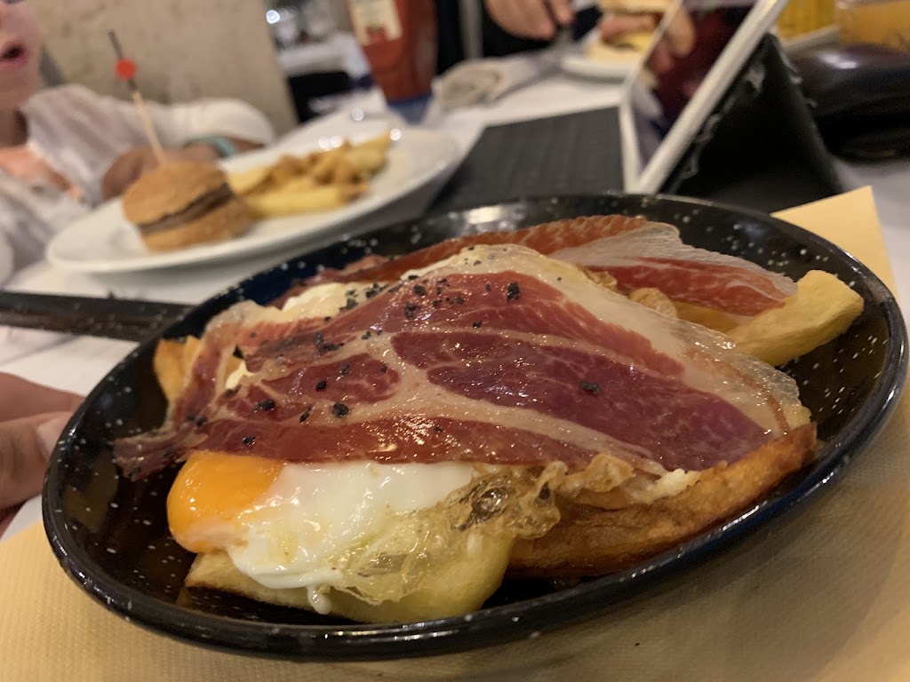 Grand Opera — Huevos estrellados