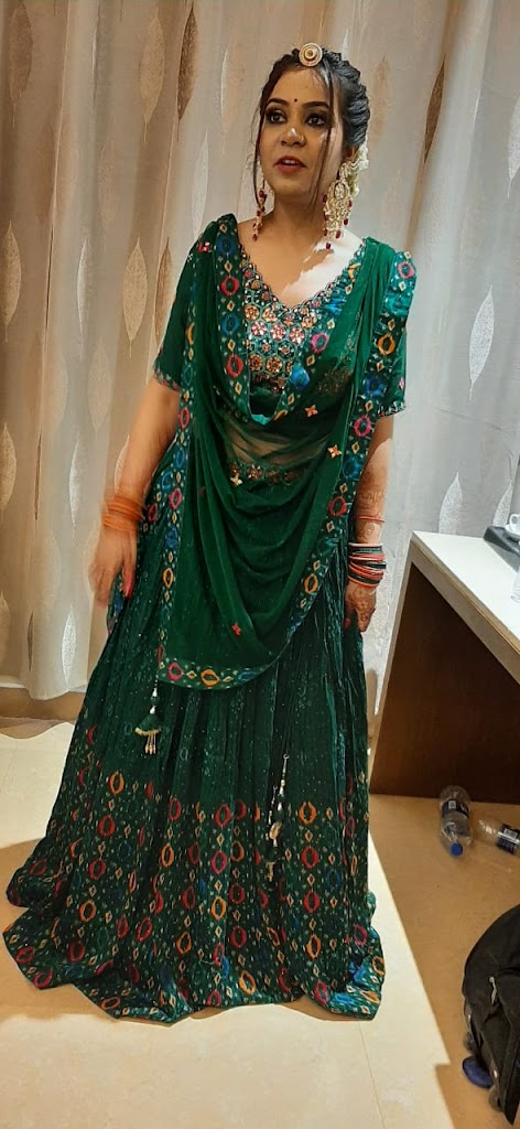 Zara Elite Makeup Artist