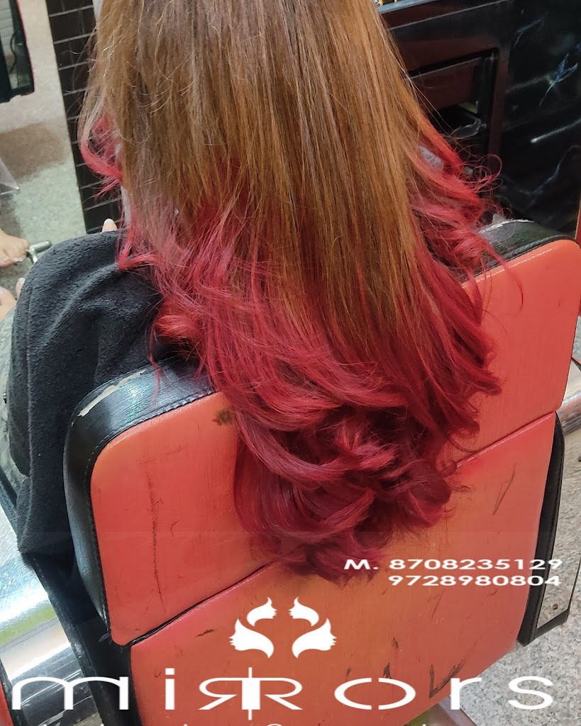 Mirrors Hair Salon Academy Makeup Artists In Rohtak