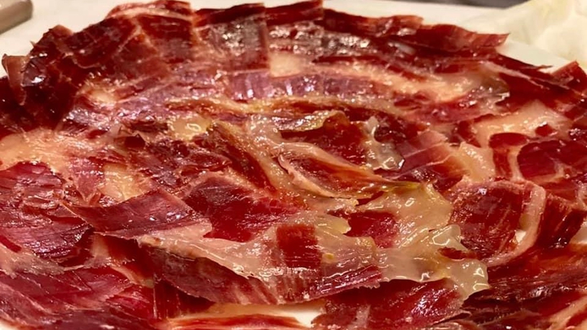 El Candil de San Pedro — Comida y bebida
