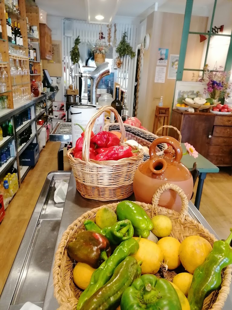 Oliva Bar e Levar — Comida y bebida