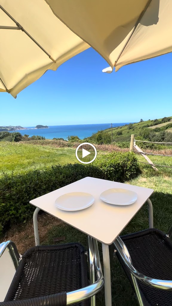 Hotel Restaurante Berazadi Berri — Videos