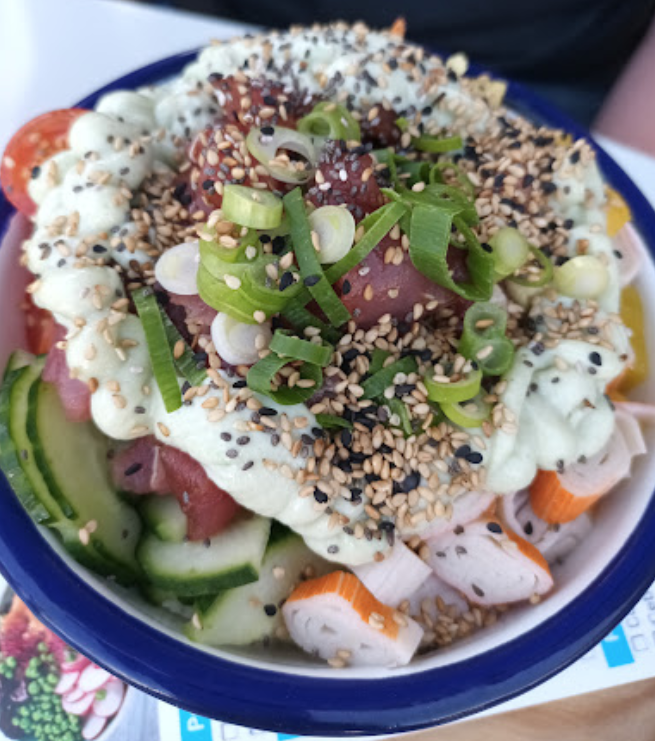 Olla Beach Bar — Comida y bebida