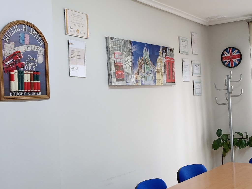 Academia CENTRO DE ESTUDIOS DE INGLES YES