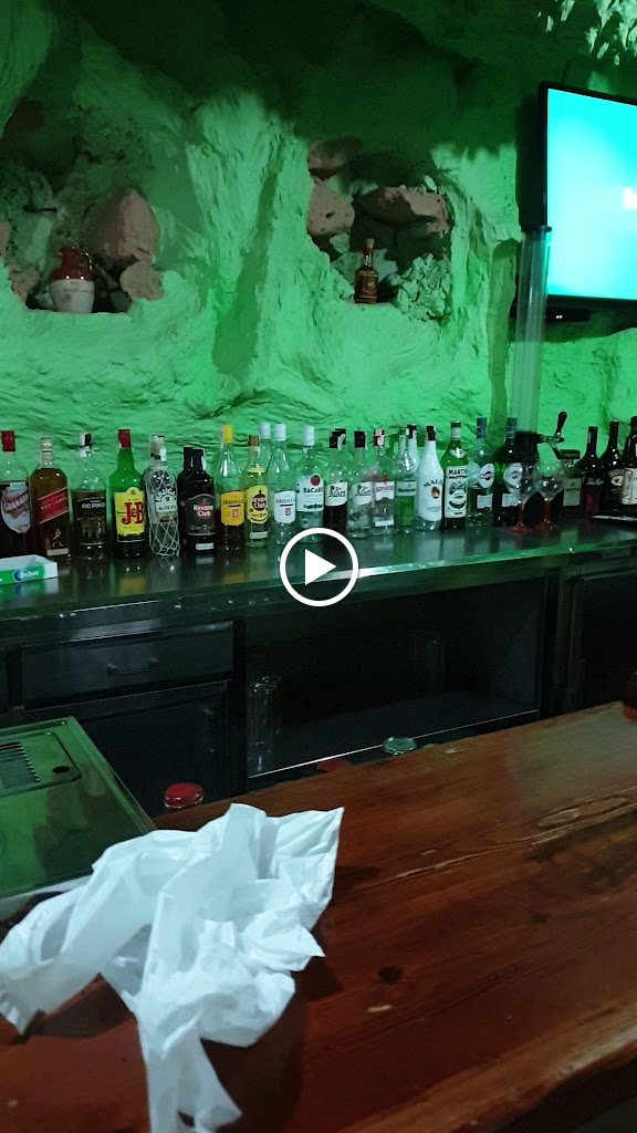 Sie7e Islas Burger Bar — Videos