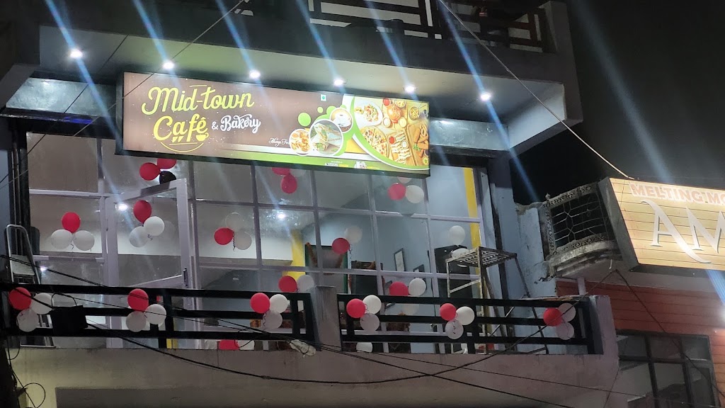 Mid Town Cafe Best Cafe In Paonta Sahib