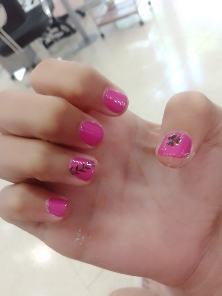 Estetica Vadi S.L. — Manicura