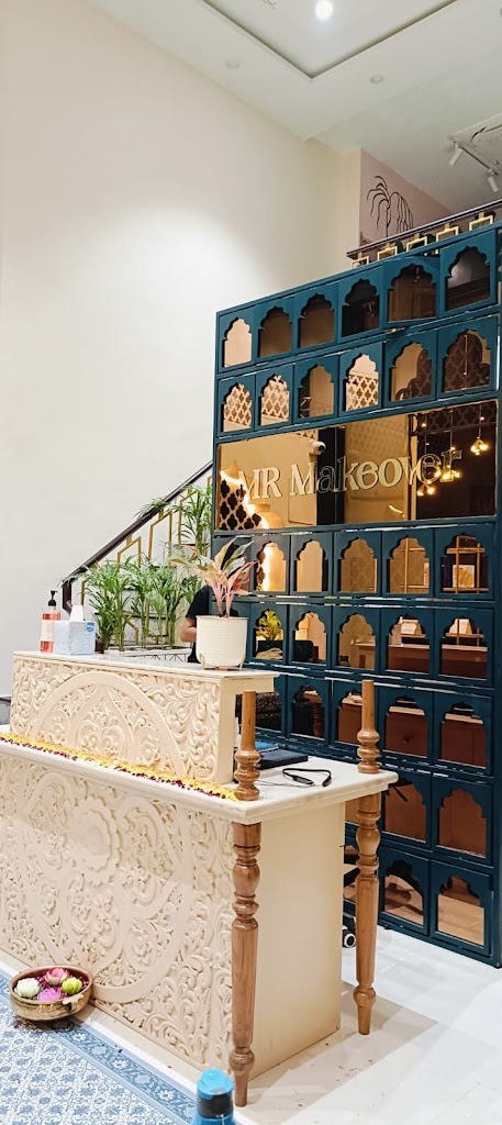 Mr Makeover Salon Academy