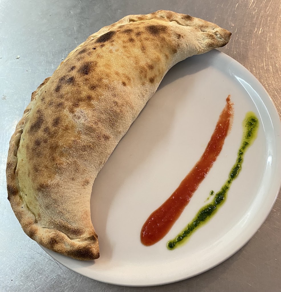 Restaurante Pizzeria Dolce Vita La Barrosa — Calzone