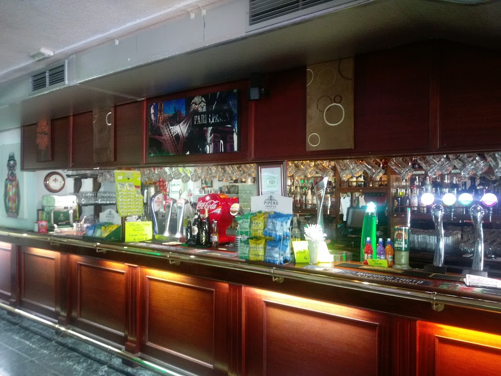 Brahms And Liszt Showbar — Ambiente