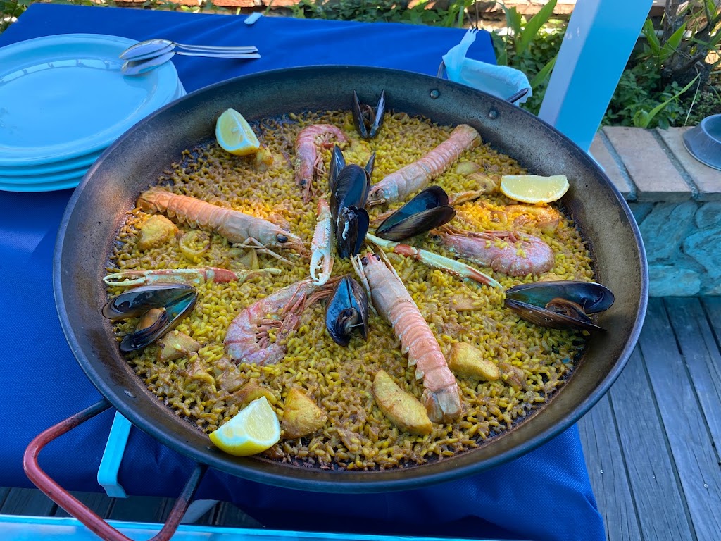 Puerto Playa — Comida y bebida
