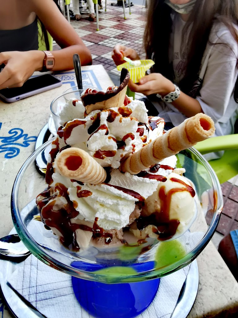 Heladeria .Da Lino — Helado