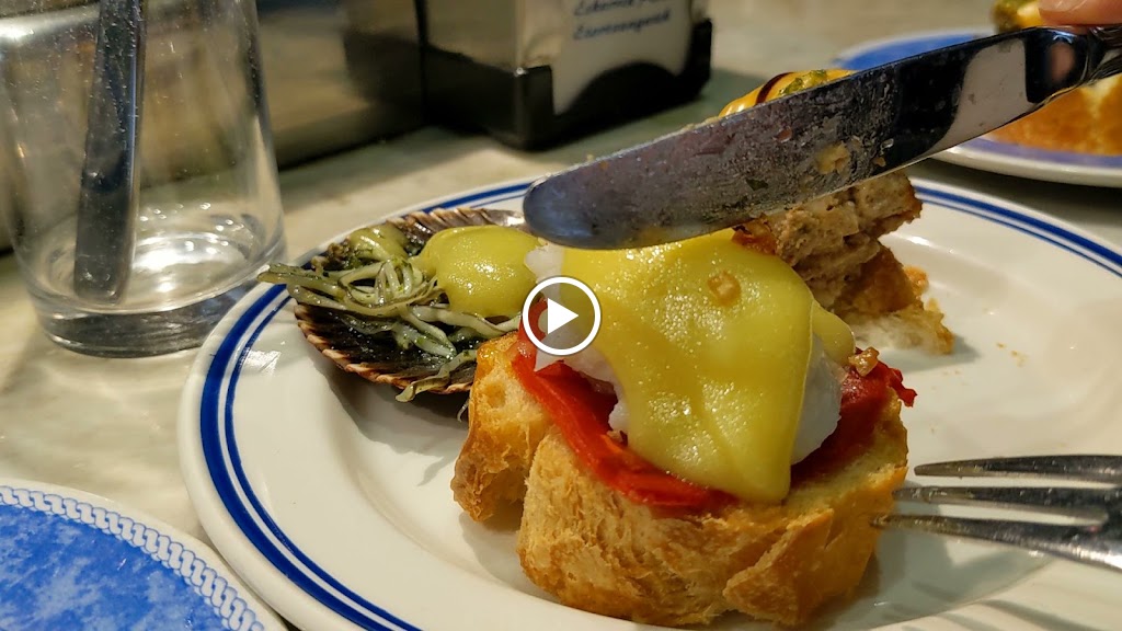 Cafe Bar Bilbao — Videos