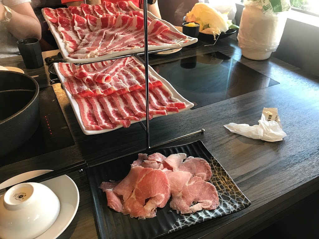 肉多多火鍋-三峽店 的照片