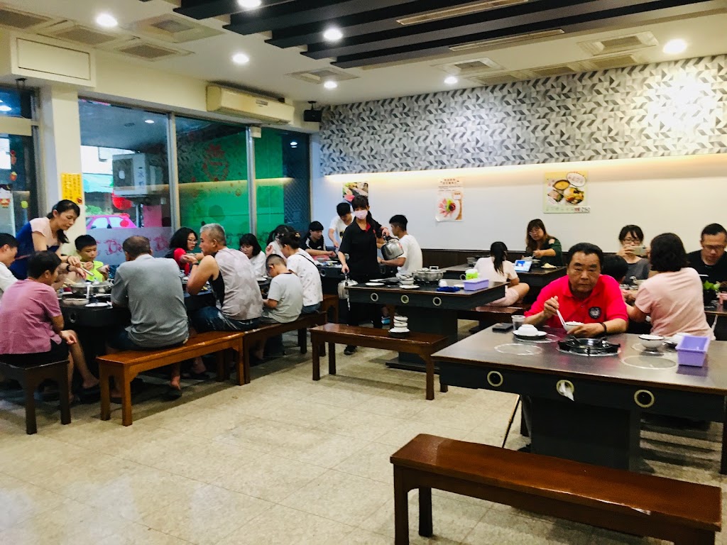 辣匠麻辣火鍋。店休公告。10/11（三）.10/12（四） 的照片