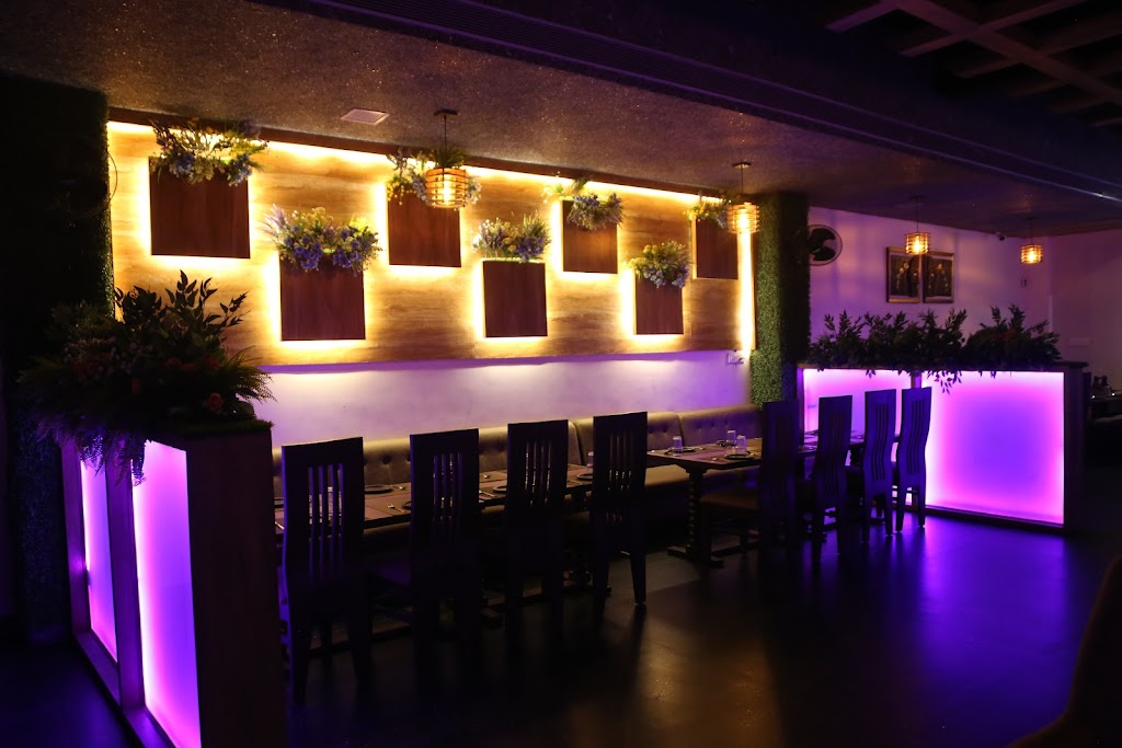 Hotel Royal Restaurant Bar Banquet Rooms