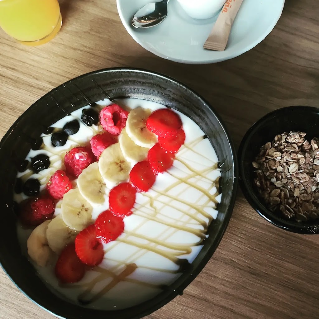 Clover Club Vitoria — Comida y bebida