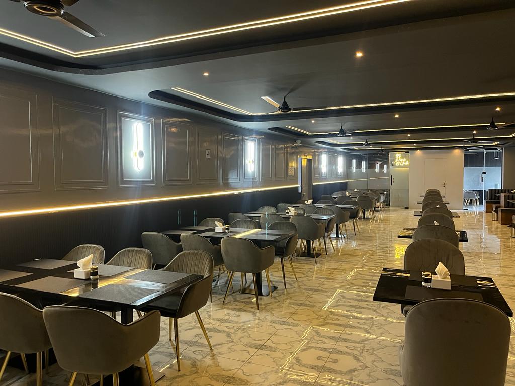 Nakshatra Bar Restuarant