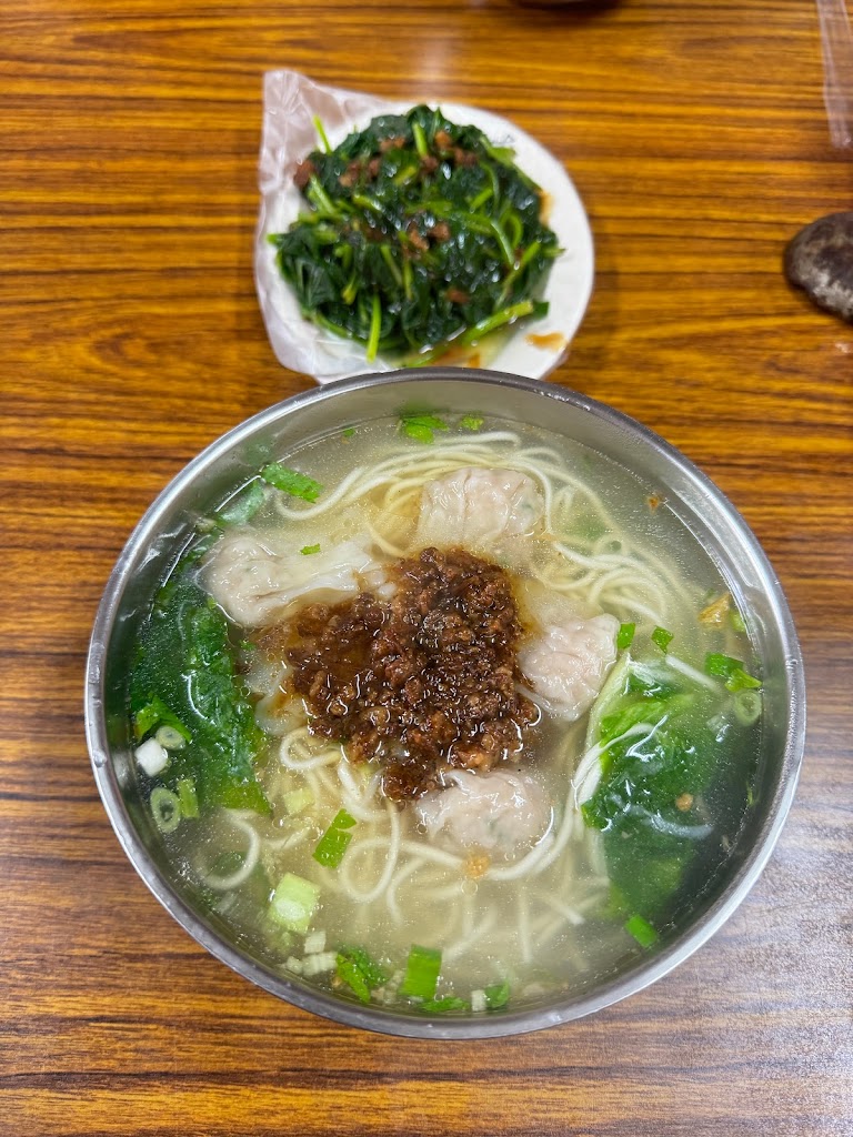 肉燥餛飩麵 的照片