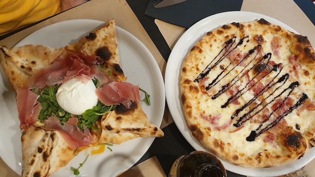 Disfrutar Restaurante y Pizzeria — Comida y bebida