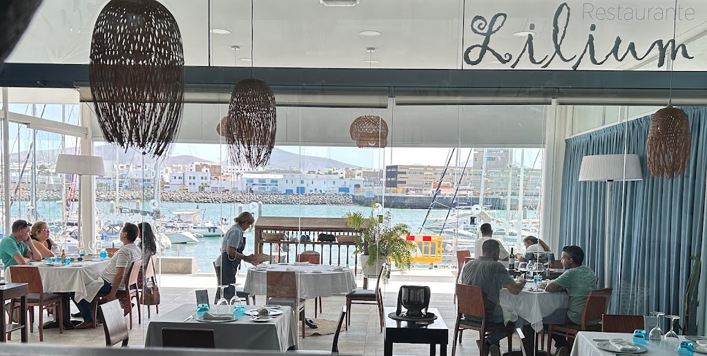 Restaurante Lilium Arrecife — Ambiente