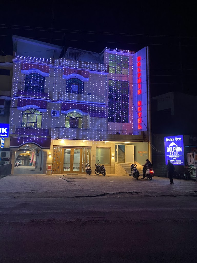 Dolphin Hotel
