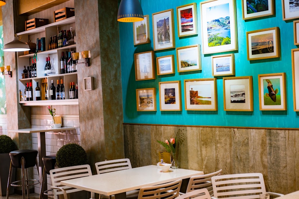 Son 8 Food and Coffee, Bar Cafeteria — Ambiente