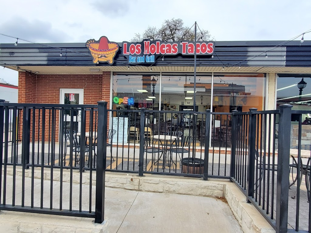 Los Molcas Tacos Bar and Grill