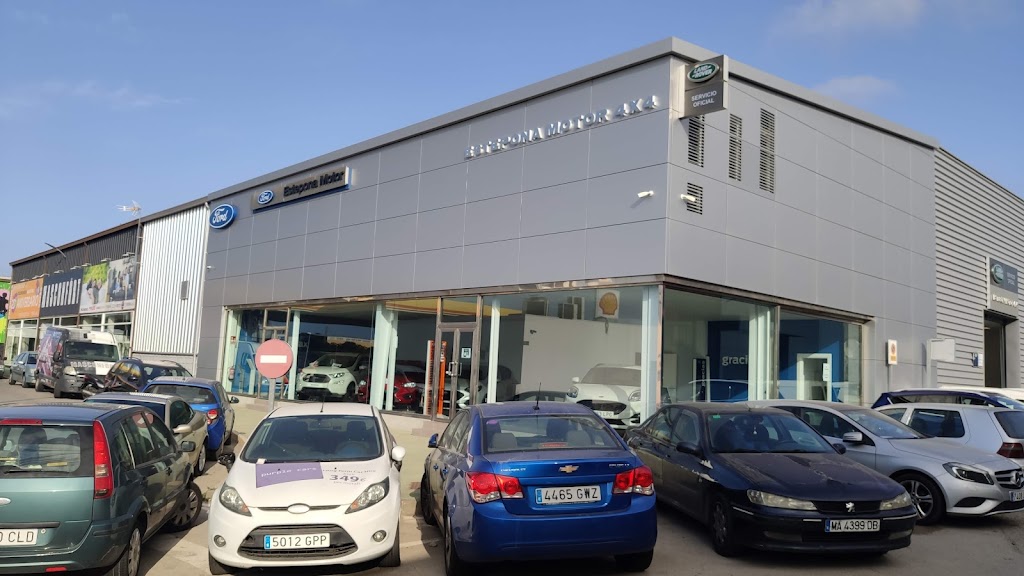 ESTEPONA MOTOR 4X4 — Hatchback