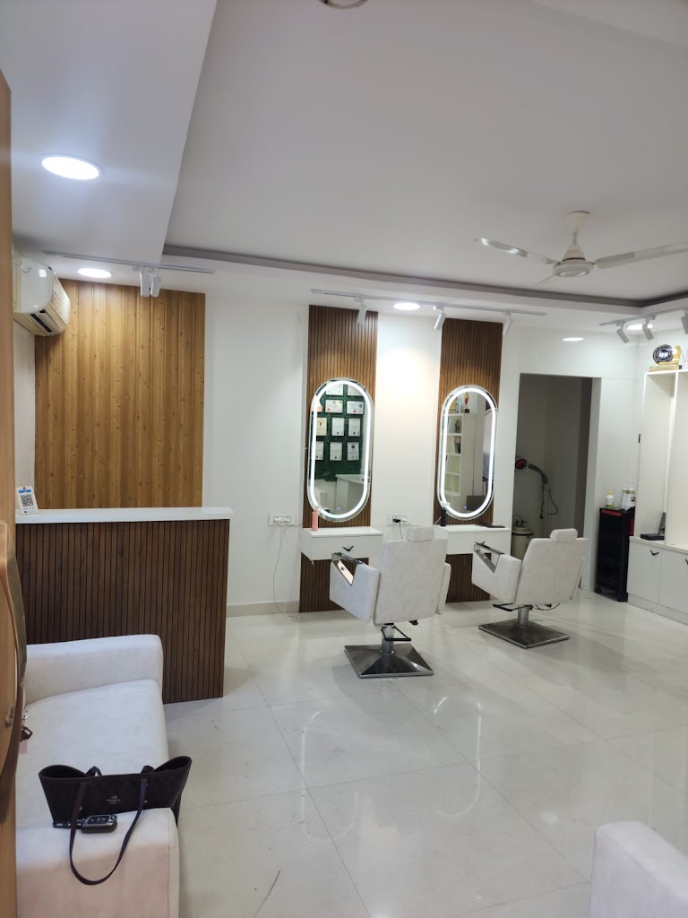 Attitudes Beauty Clinic And Academy