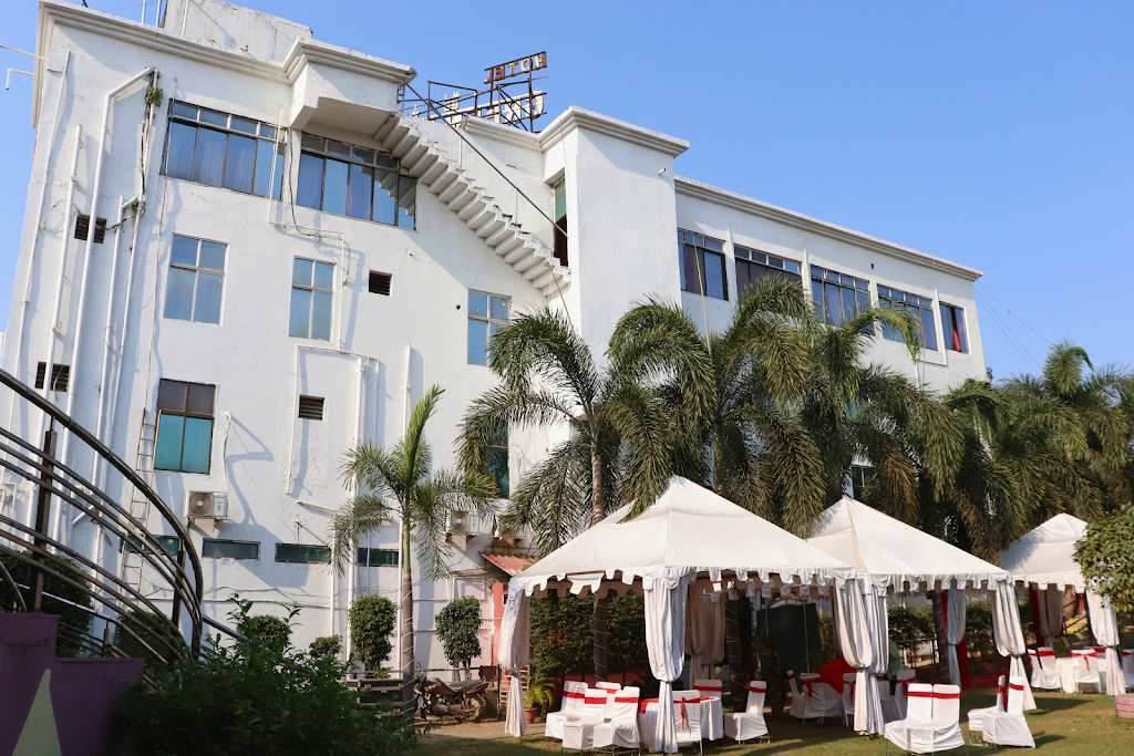 Hotel Green Field